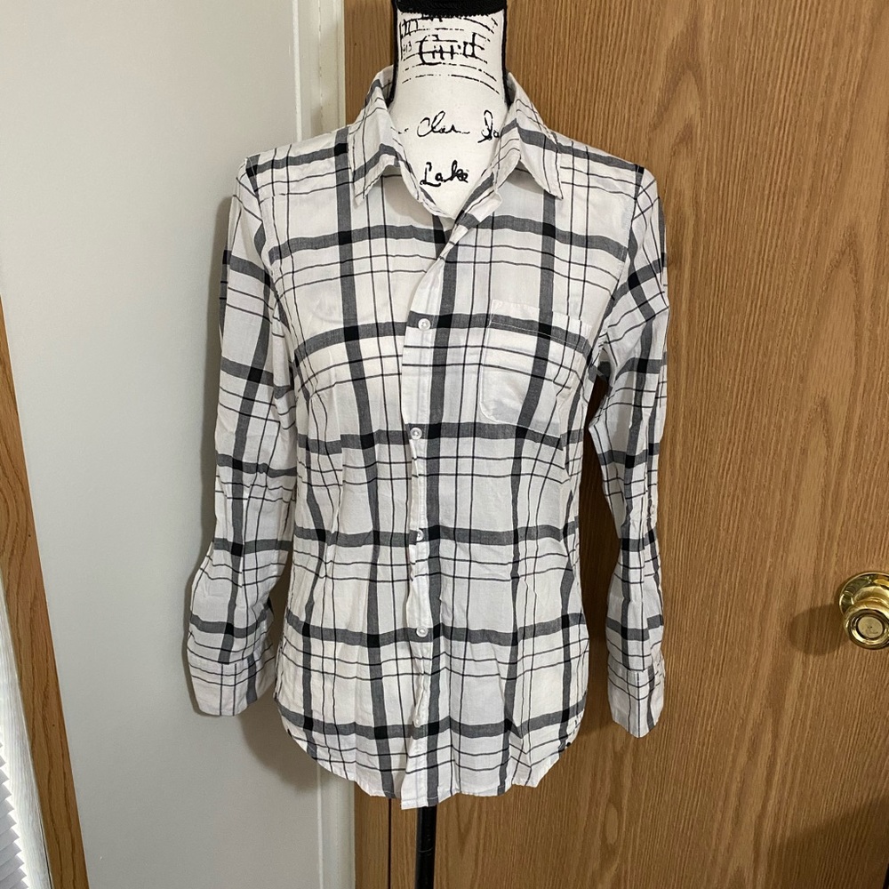 Button down shirt - Picture 3 of 6